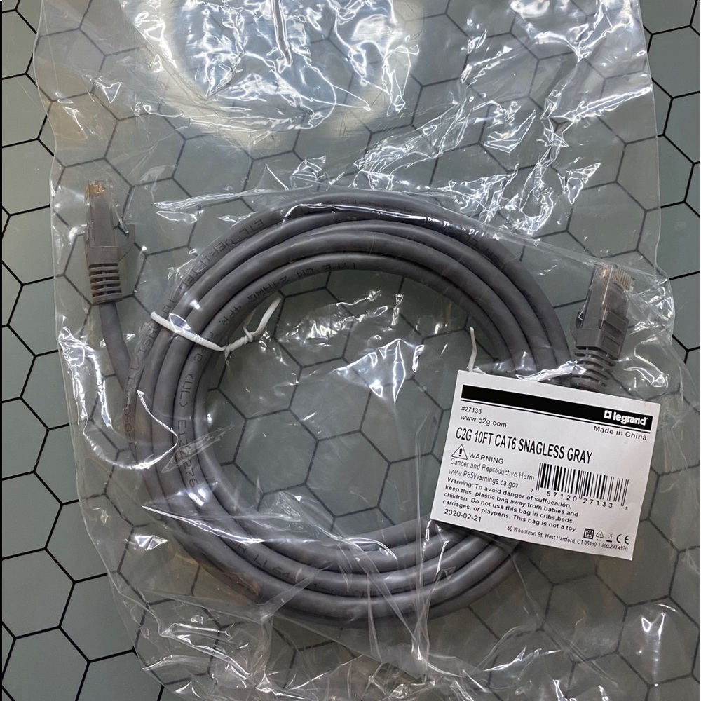 Ethernet grey cable - Picture 1 of 1
